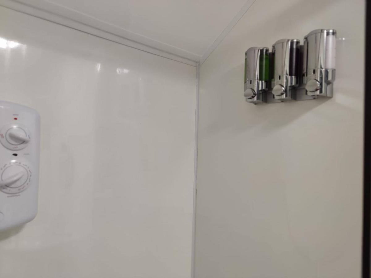 Double Ensuite Rooms Swansea Exterior foto