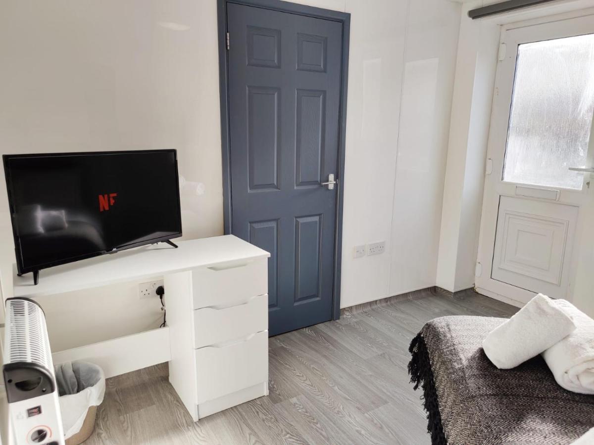 Double Ensuite Rooms Swansea Exterior foto